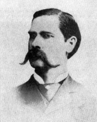 Wyatt Berry Stapp Earp wurde am 19. März 1848 in der Stadt Monmouth, <b>...</b> - Wyatt-Earp-01